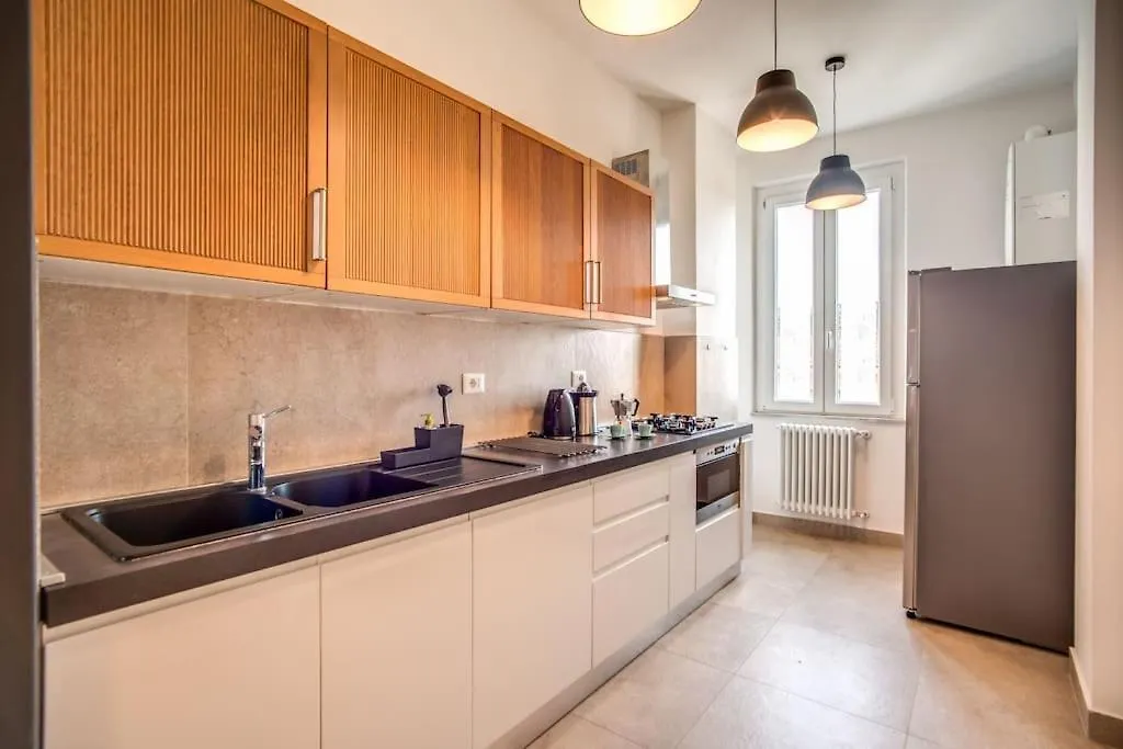 Appartamento Borgo Vittorio 2 Bdr 2 Bath St Peter'S Roma